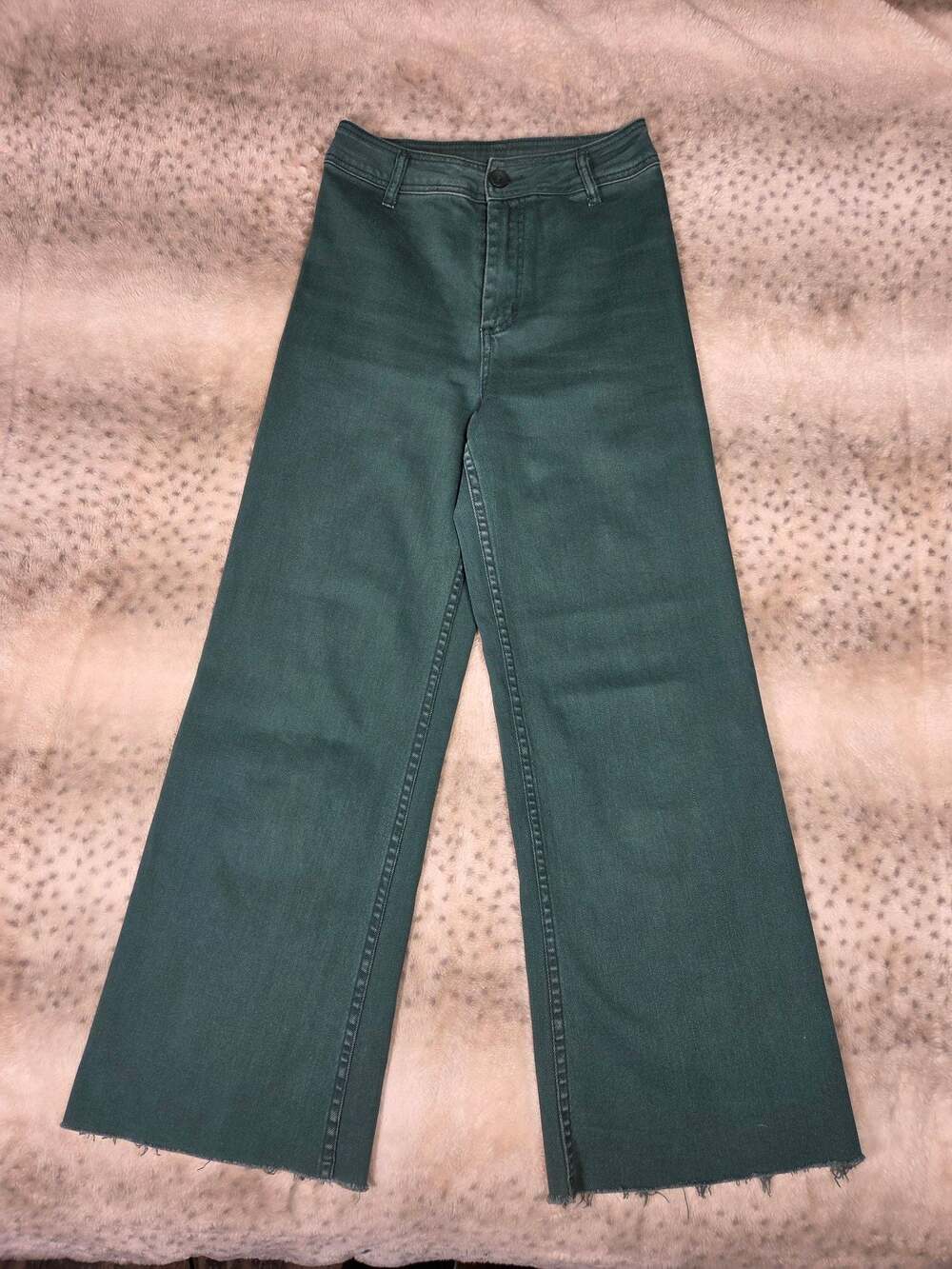 Miou Muse Olive Green High Rise Wide Leg‎ Raw Hem Pants Size Small - Picture 2 of 9